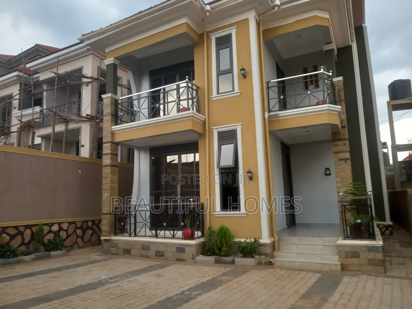 Furnished 4bdrm Duplex in Najjera, Central Division for sale