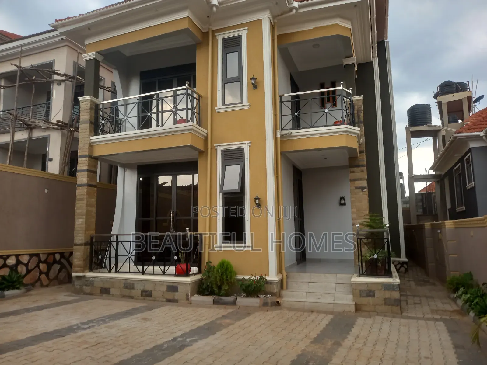 Furnished 4bdrm Duplex in Najjera, Central Division for sale