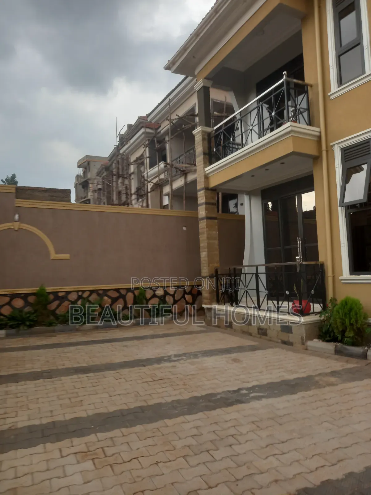 Furnished 4bdrm Duplex in Najjera, Central Division for sale