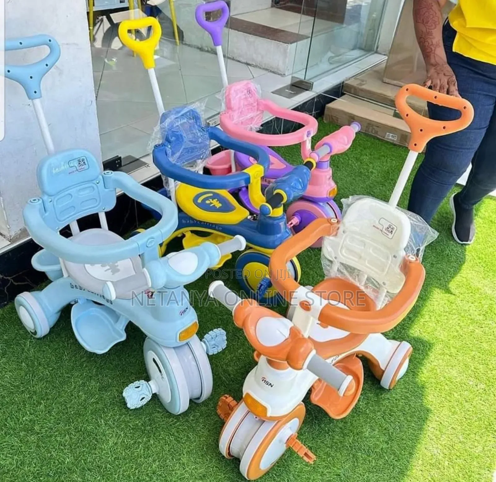 1-5yrs Children Musical Tricycle With Push Handle