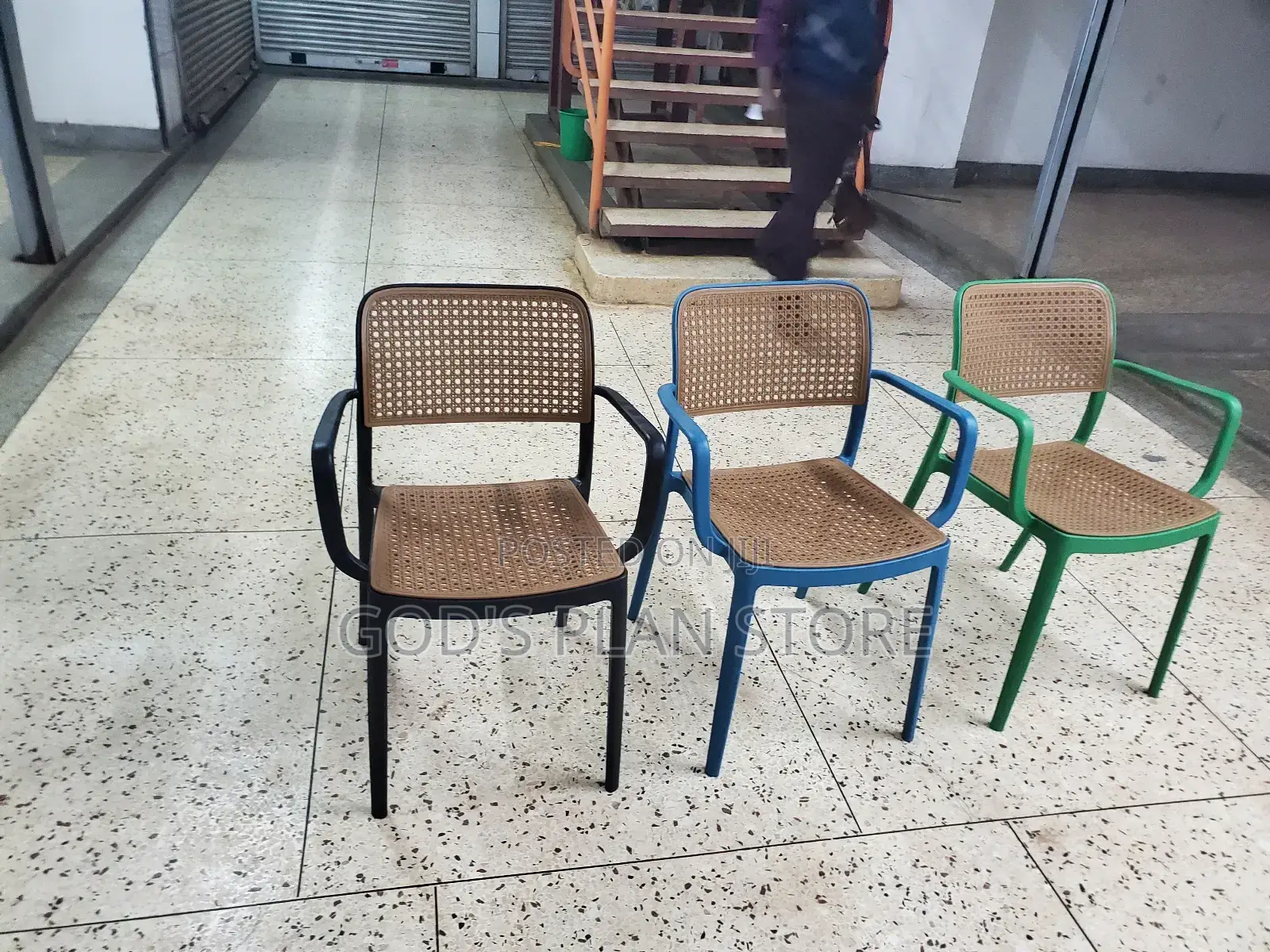Stackable Bar and Restaurant Plastic Chairs Plastic Chairs