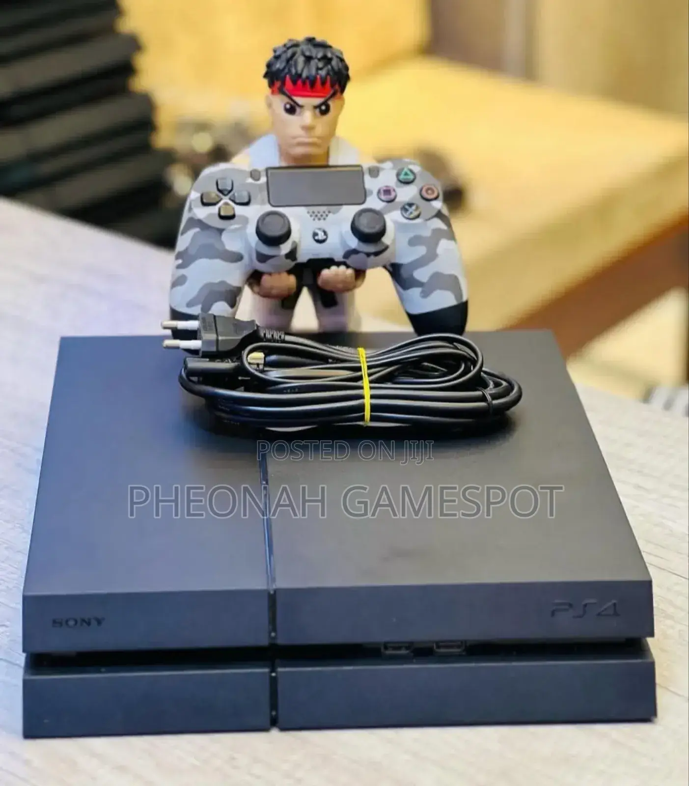 Standard Sony Playstation 4; Ps4 Standard Plus 2 Pads