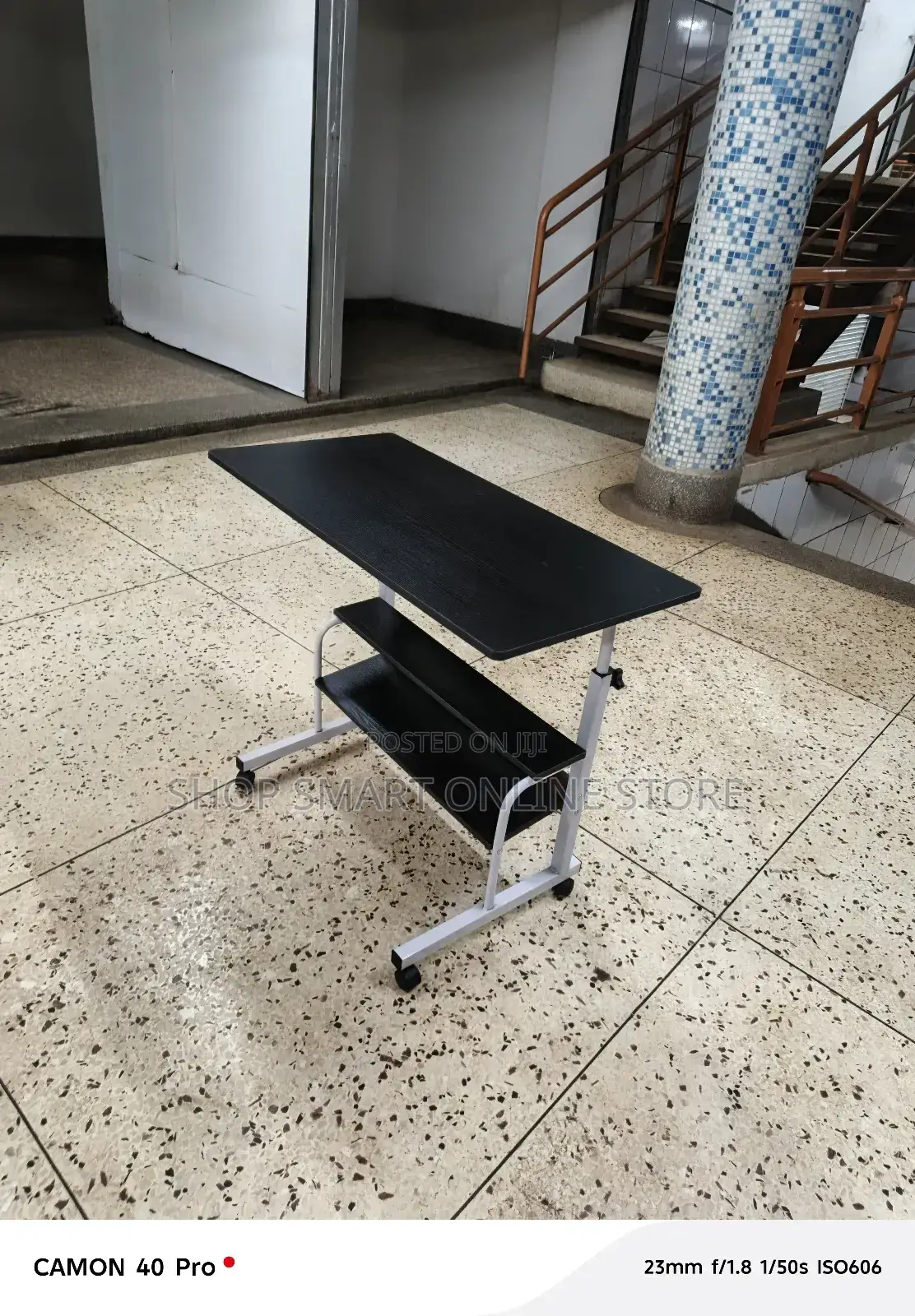 Laptop Table Adjusting*