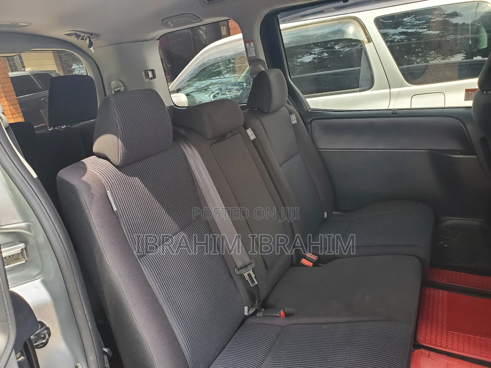 Toyota Noah 2016 Silver