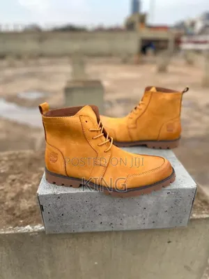 Grand Boots
