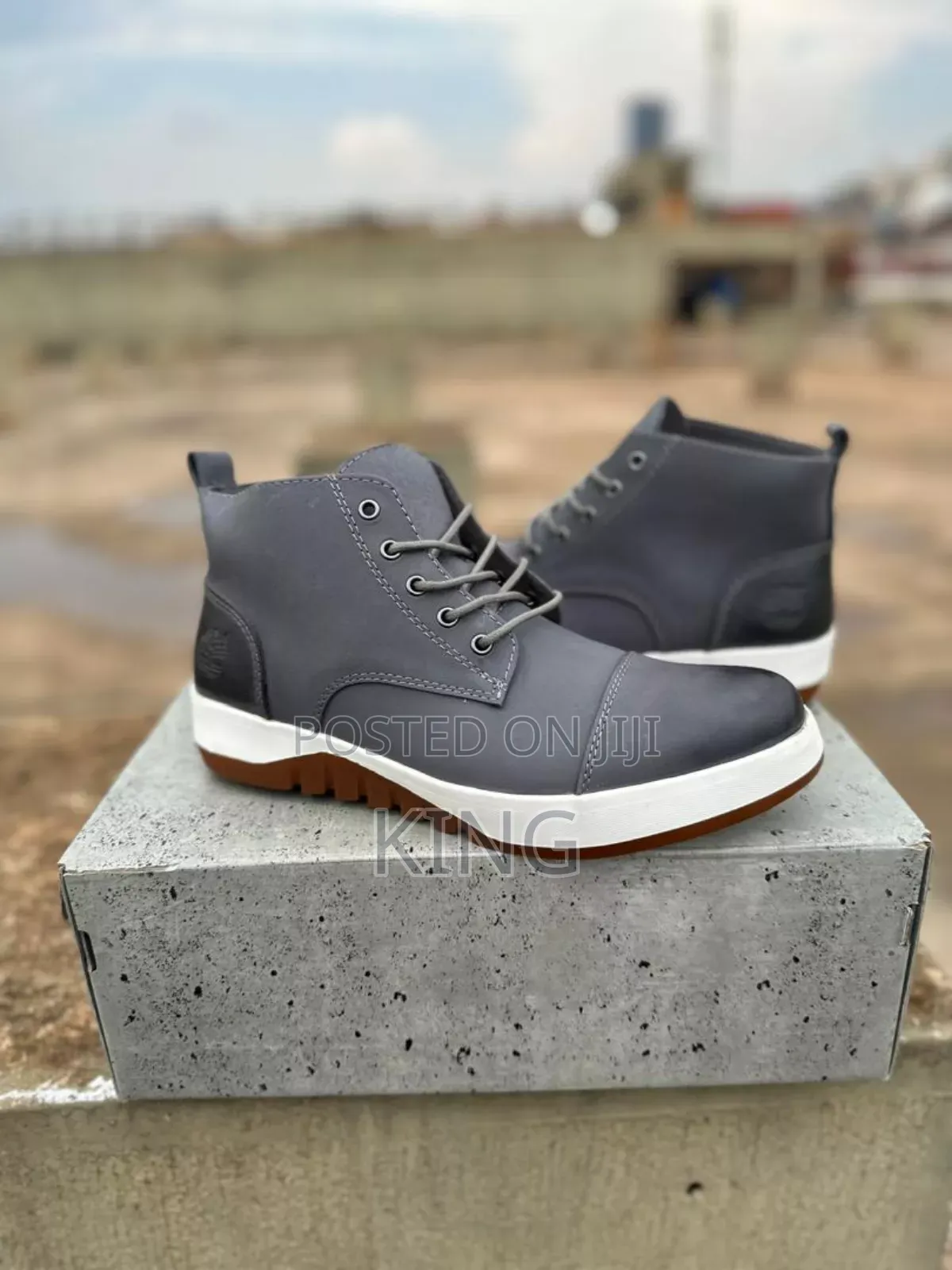 Factual Boots