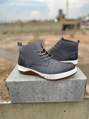Factual Boots