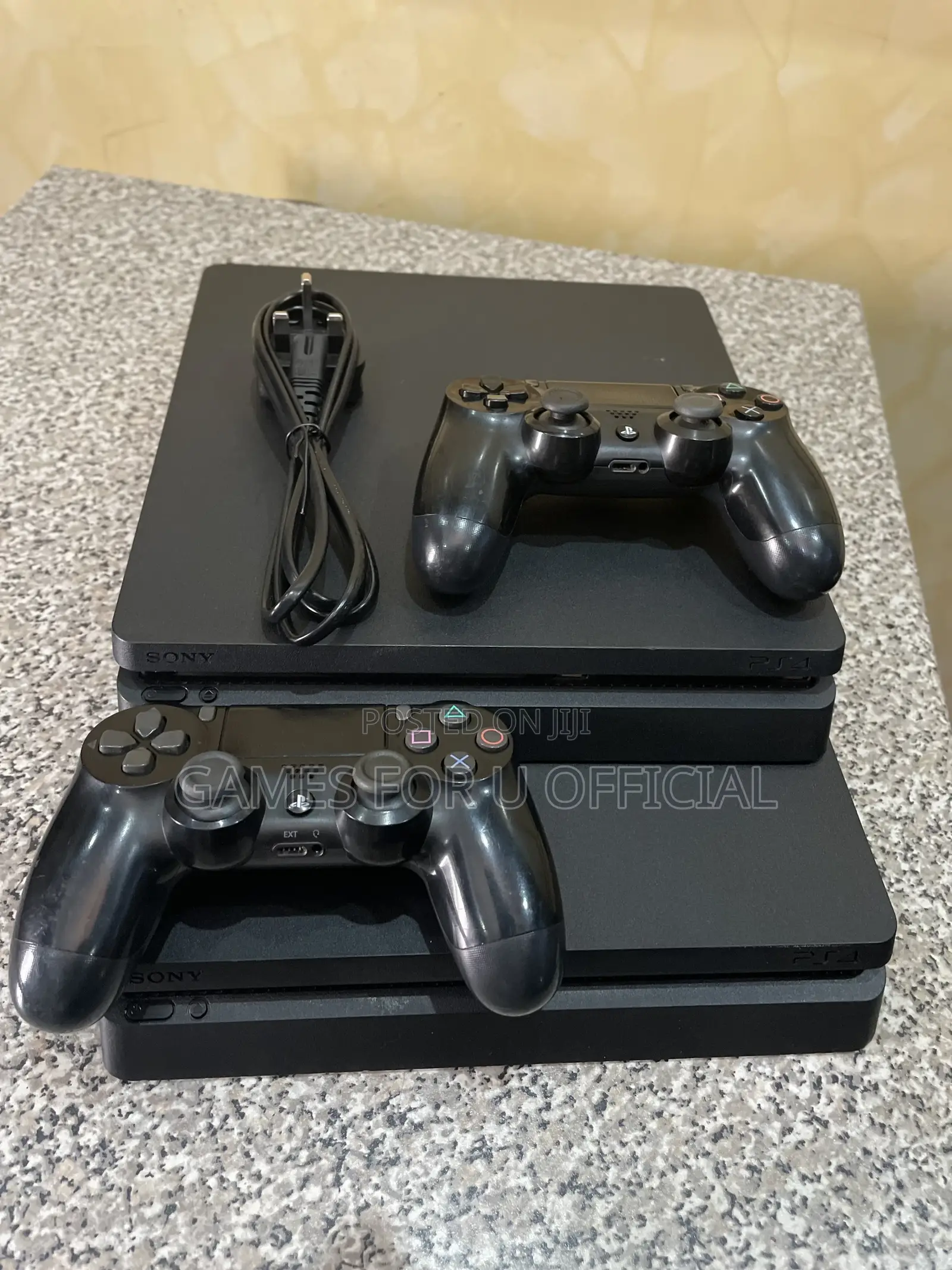 Sony Brand Uk Used Ps4 Slim Chipped With 2 Pads
