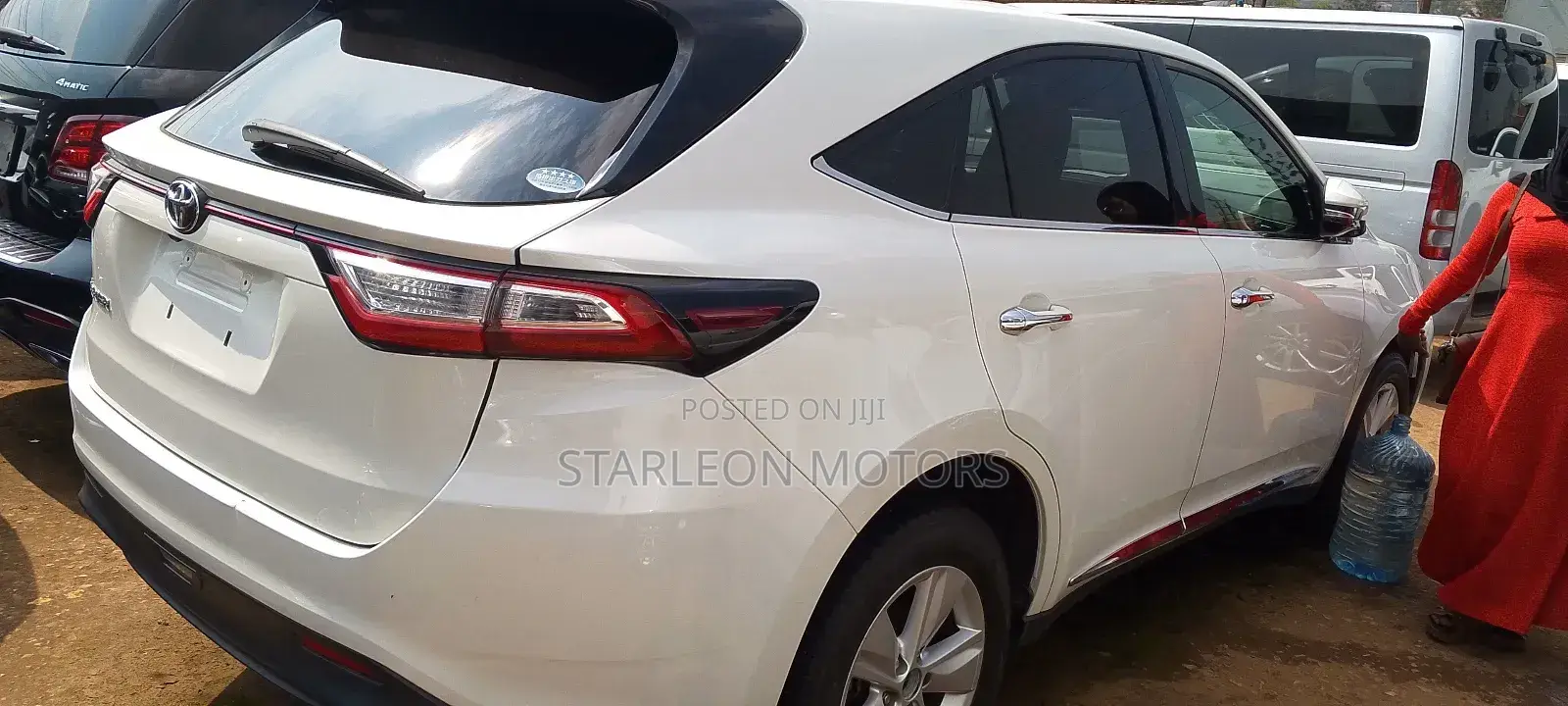 Toyota Harrier 2.0 4WD 2017 White