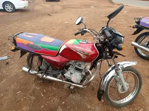 Bajaj Boxer 2020 Red