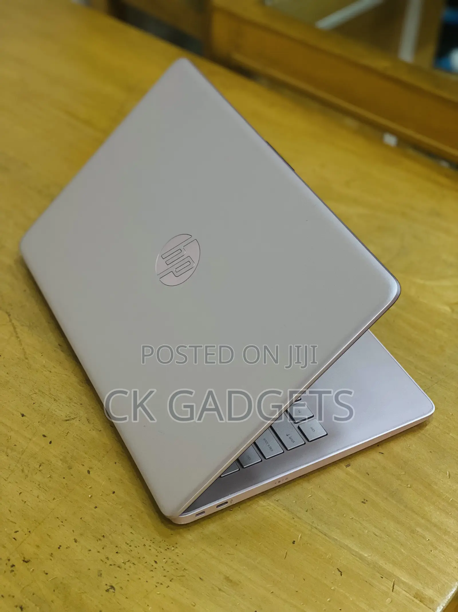 New Laptop HP OmniBook X Laptop 14-Fe0097nr 4GB Intel Celeron SSD 60GB