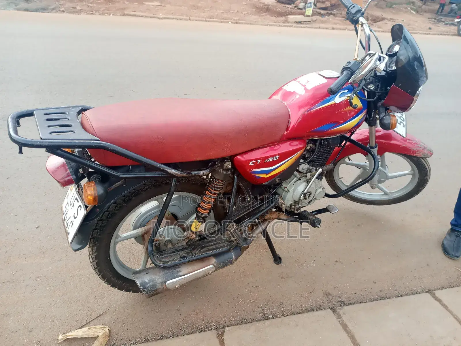 Bajaj Boxer 125 2022 Red