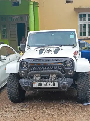 Photo - Jeep Wrangler Sport 4x4 2017 White
