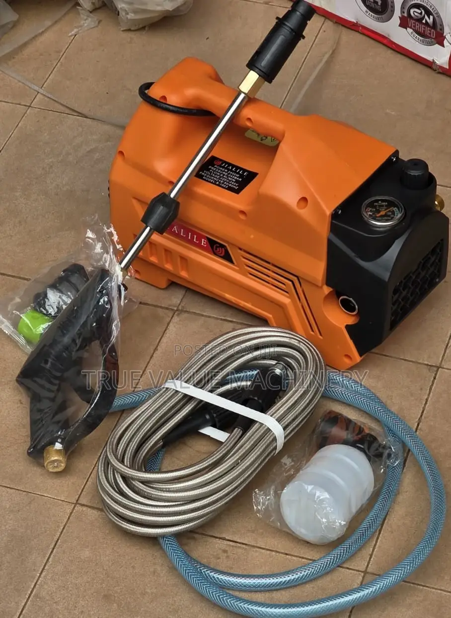 Pressure Washer With Durable Hose