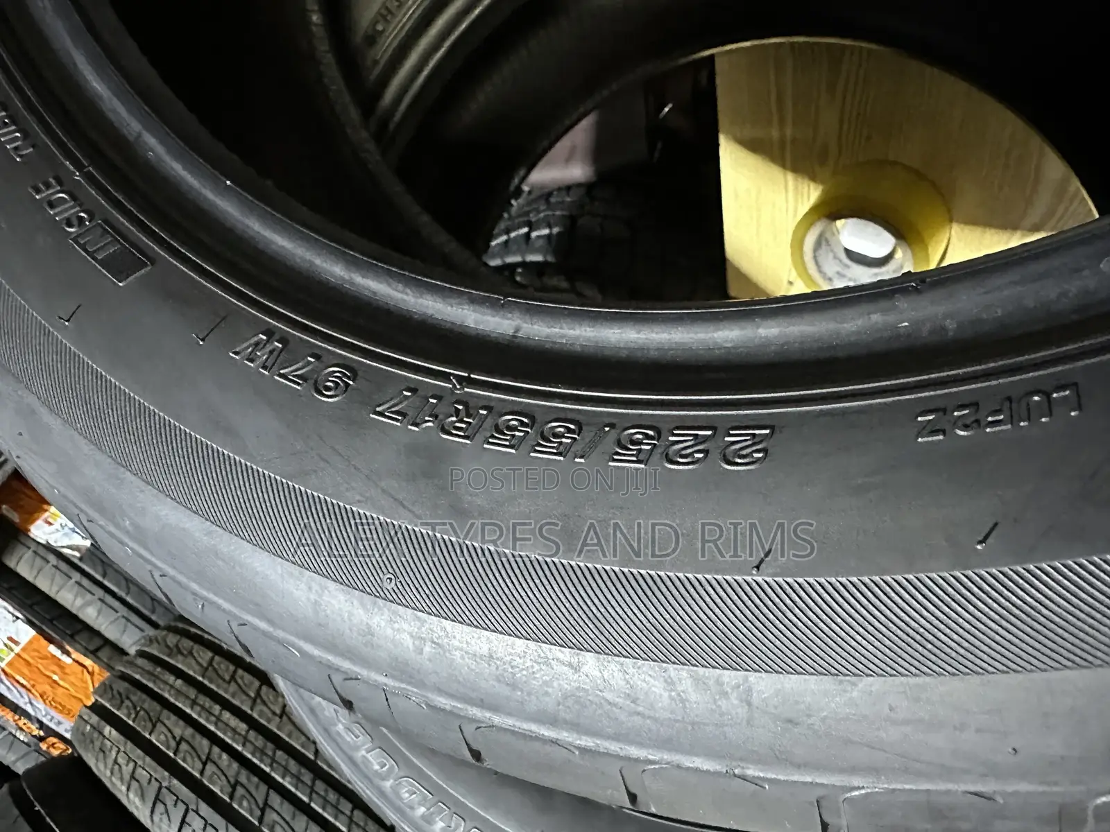 225/55r17 Bridgestone Japan Tyres