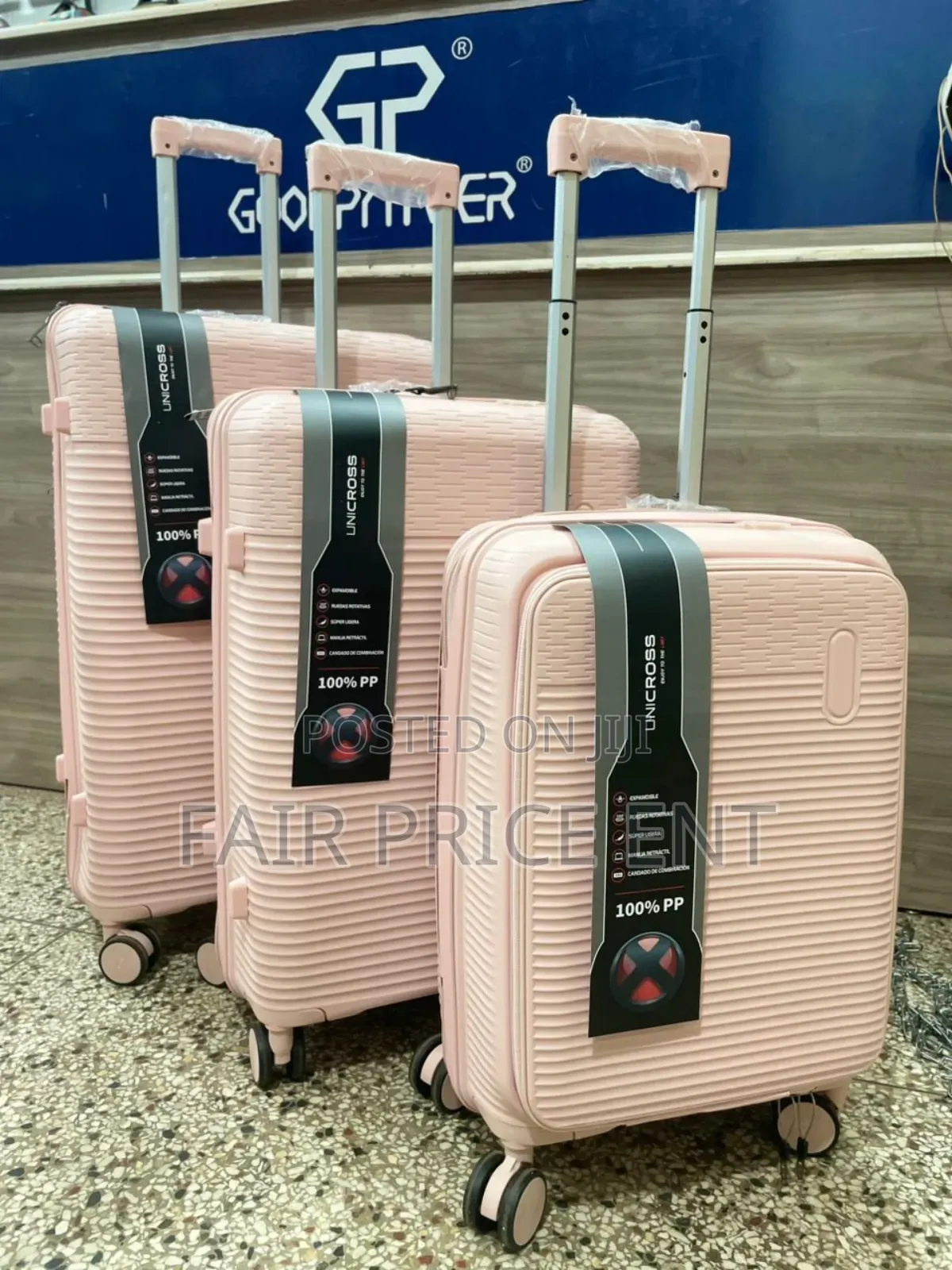 Luxury Pure Rubber Plastic Suitcases. Good Partner. ( Cream)
