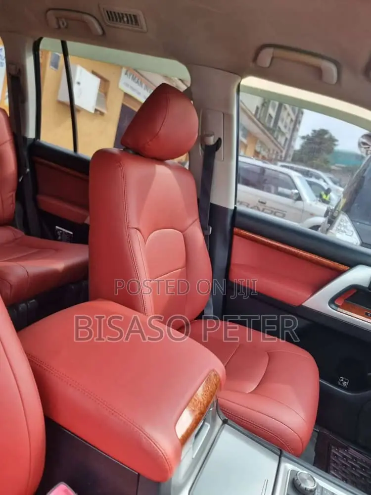Toyota Land Cruiser 4.5 V8 VXR 2008 White