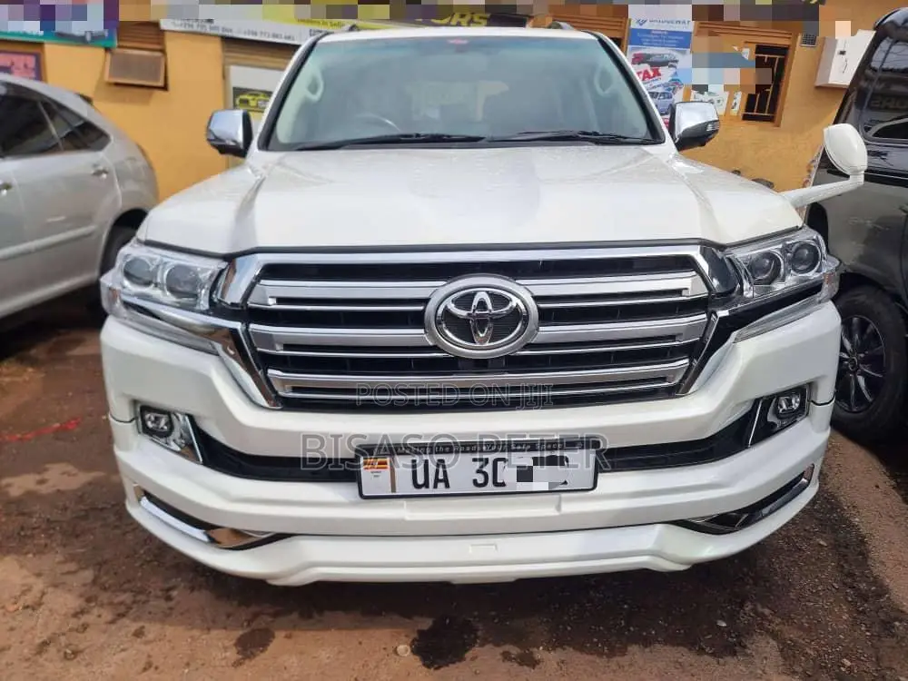 Toyota Land Cruiser 4.5 V8 VXR 2008 White