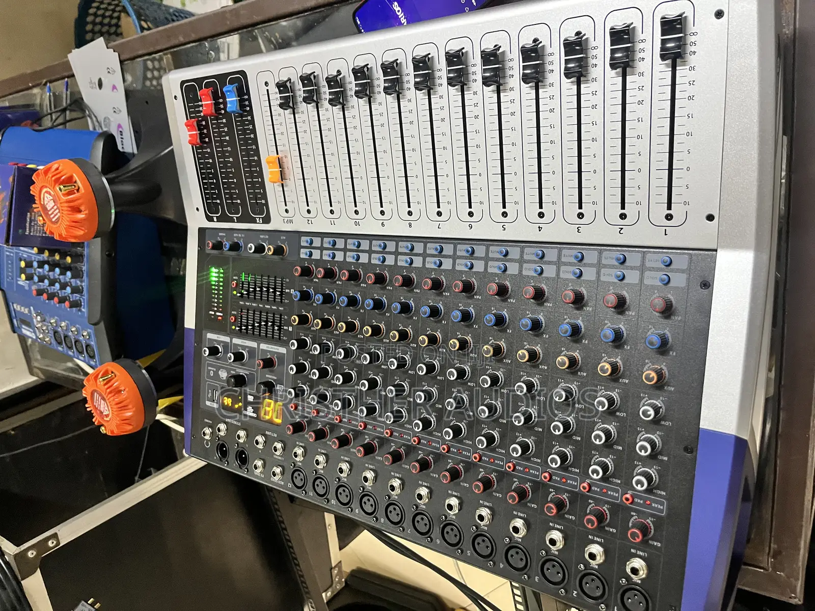 Amplified Mixer Yamaha Kv12