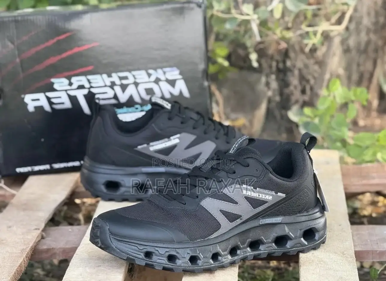Original Skechers Go Walk “Glide Step” Black Running Sneaker