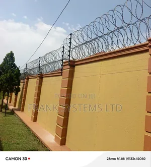 Electric Fence Backed Up With Alarm System