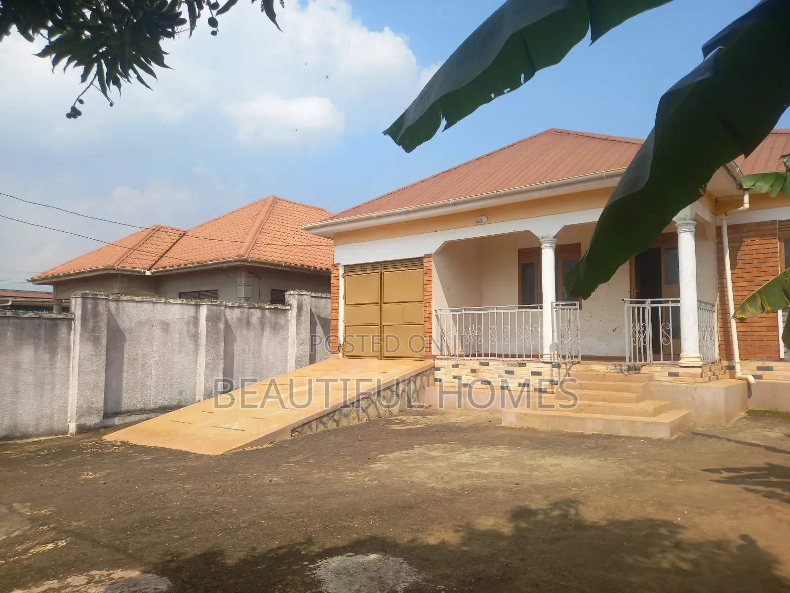 Furnished 3bdrm House in Kira Nsasa for sale