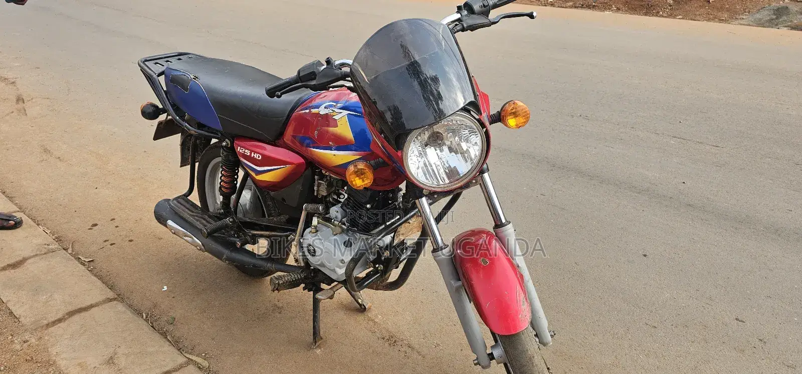Bajaj Boxer 125 2025 Red