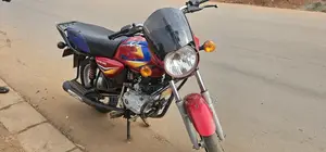 Bajaj Boxer 125 2025 Red