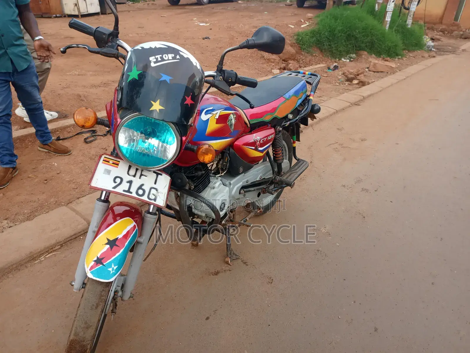 Bajaj Boxer 125 2023 Red
