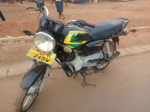 Bajaj Boxer 125 2021 Black