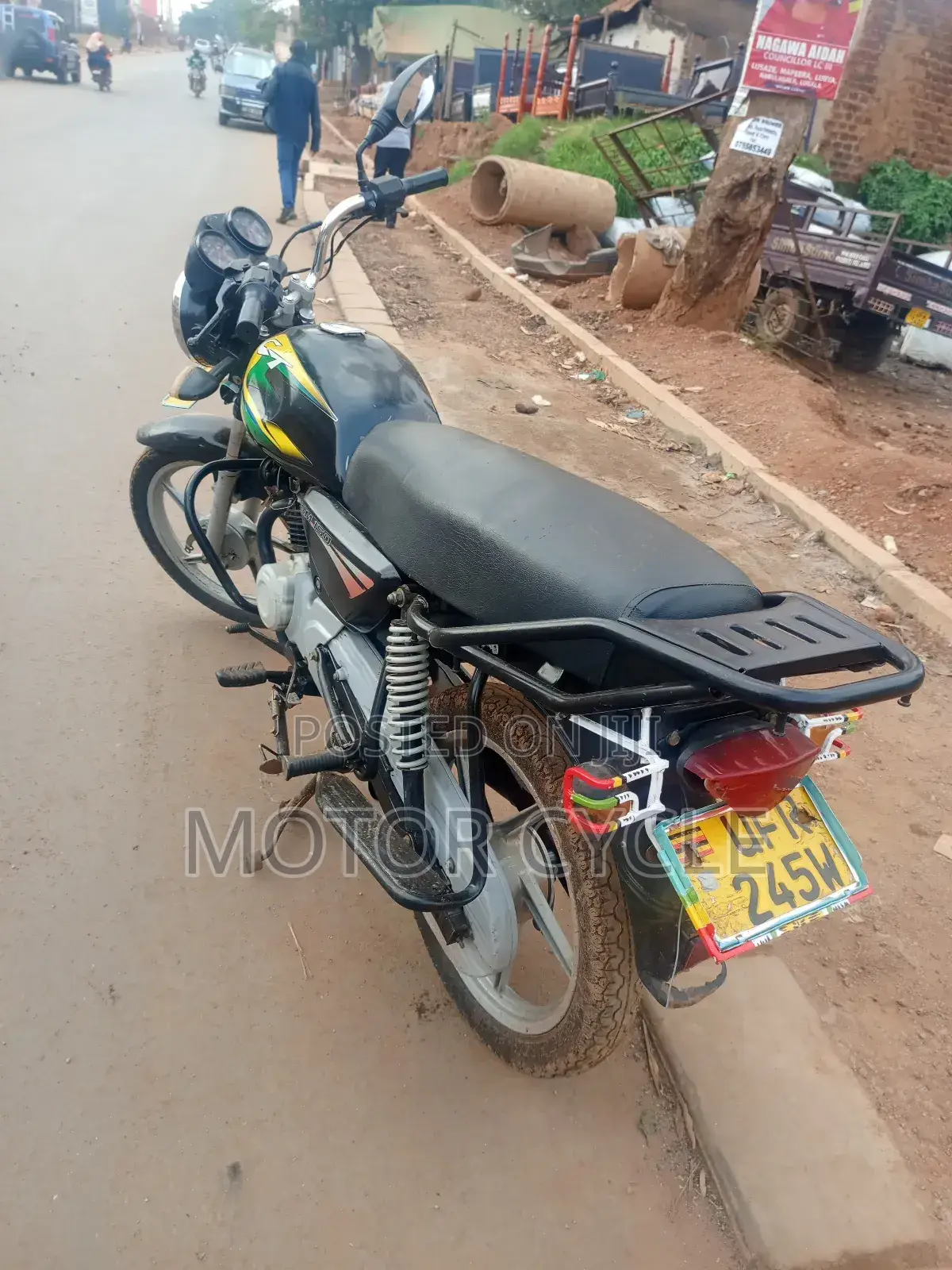 Bajaj Boxer 125 2021 Black