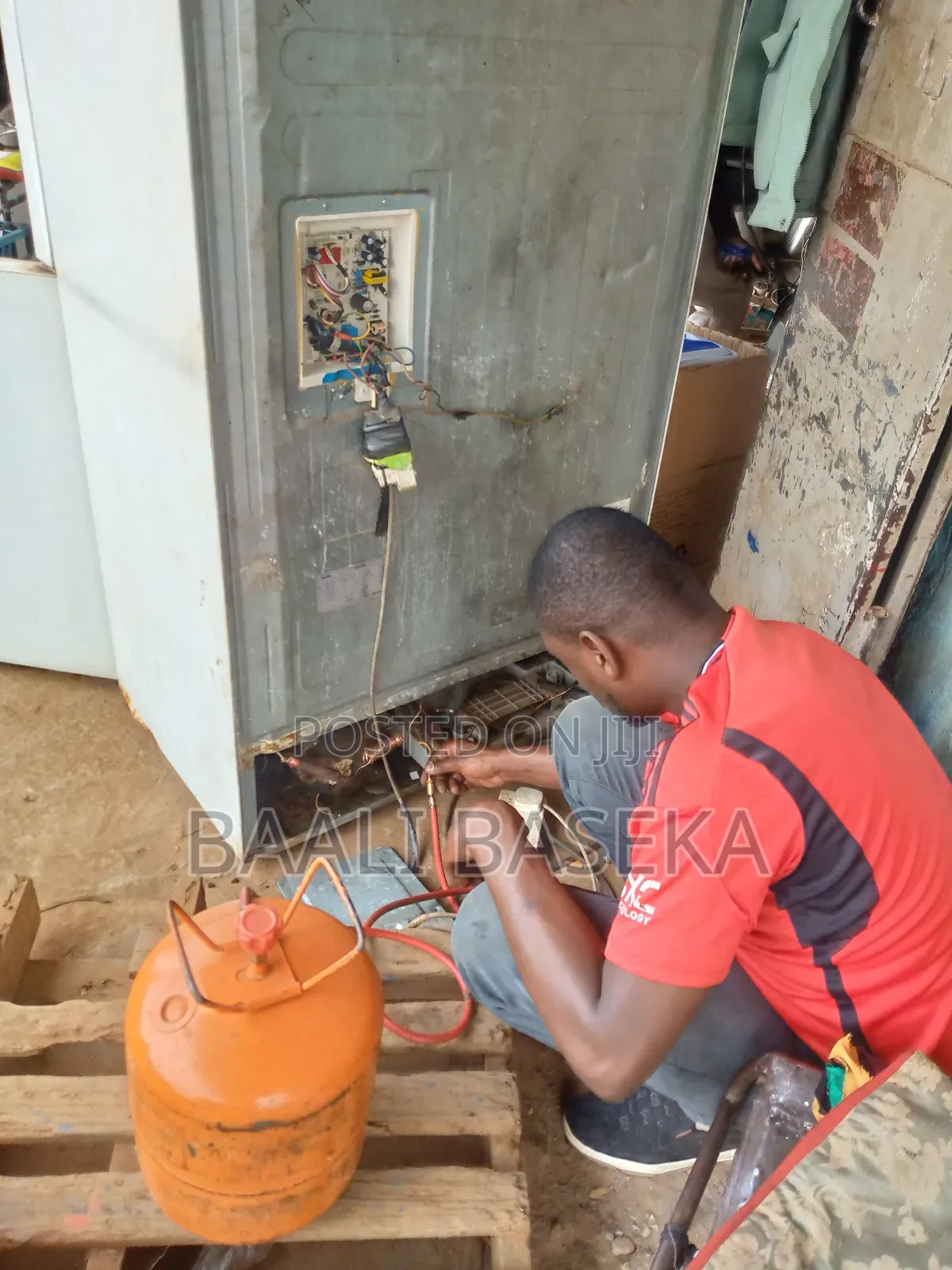 Experienced Fridge Mechanics/Professionals/Home Services