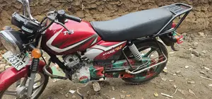 TVS HLX 125 2023 Red