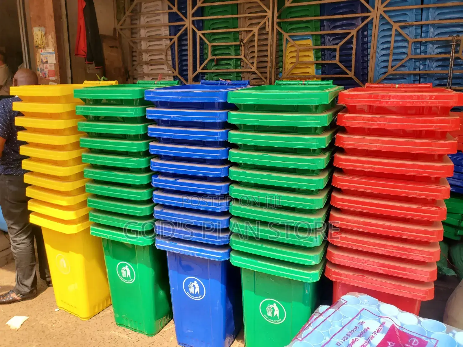 Outdoor 120litres Plastic Dust Bins Plastic Dust Bins