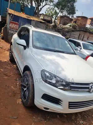 Volkswagen Touareg VR6 Sport 2012 White