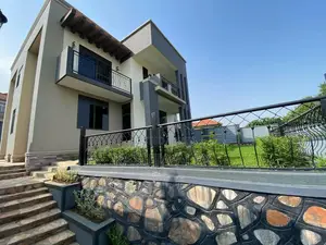 Photo - 5bdrm Duplex in Kigo, Central Division for rent