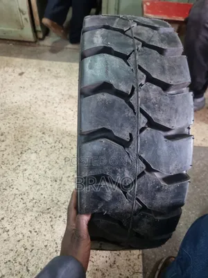 28x9 - 15 (8.15 -15 ) Tubes Tires for Forklift