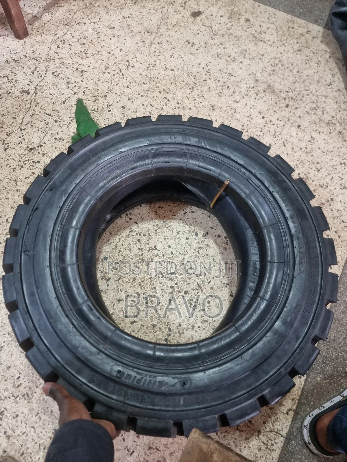 28x9 - 15 (8.15 -15 ) Tubes Tires for Forklift