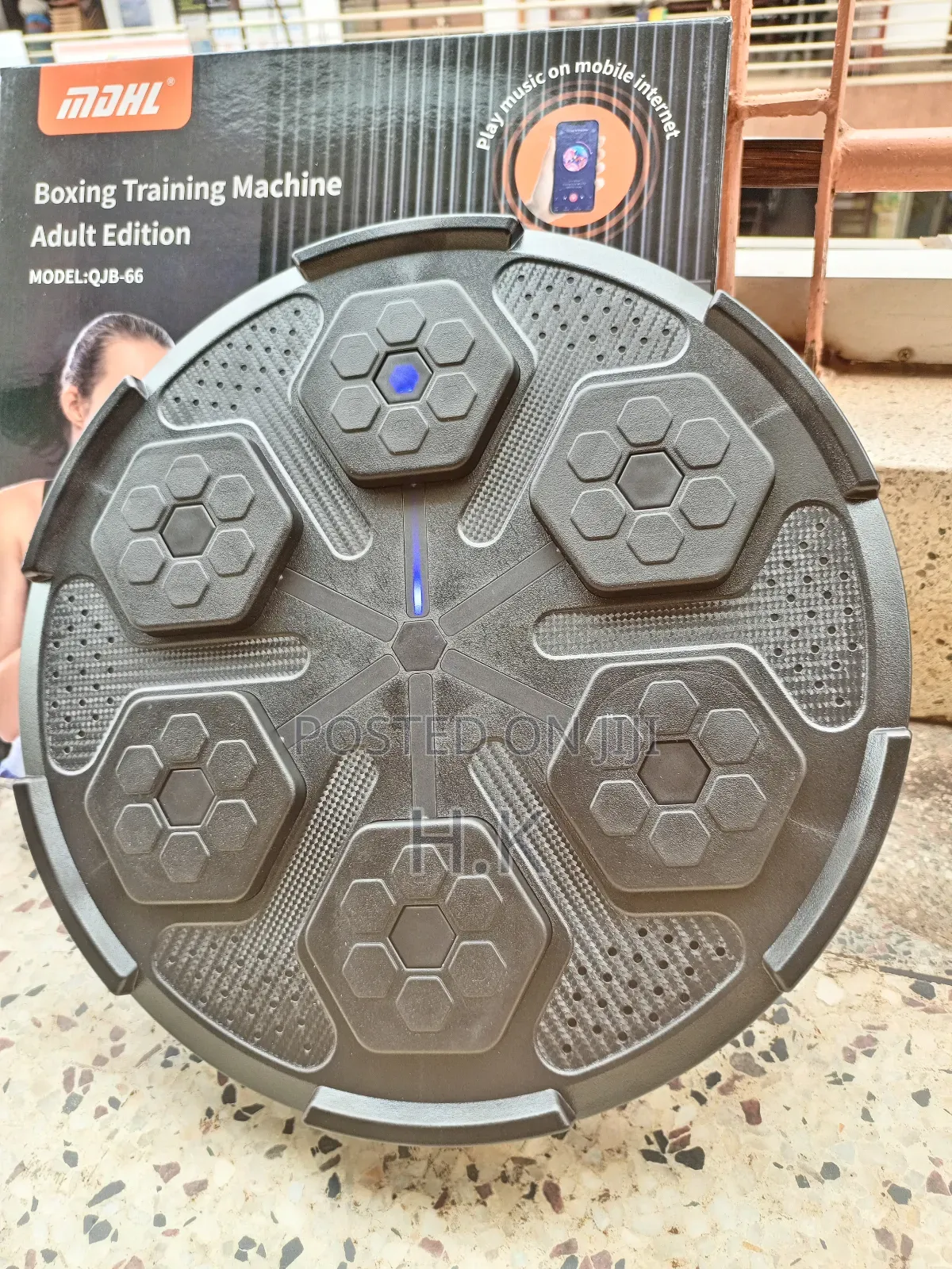 Boxing Training Machine Adult Edition (Model: QJB-66).