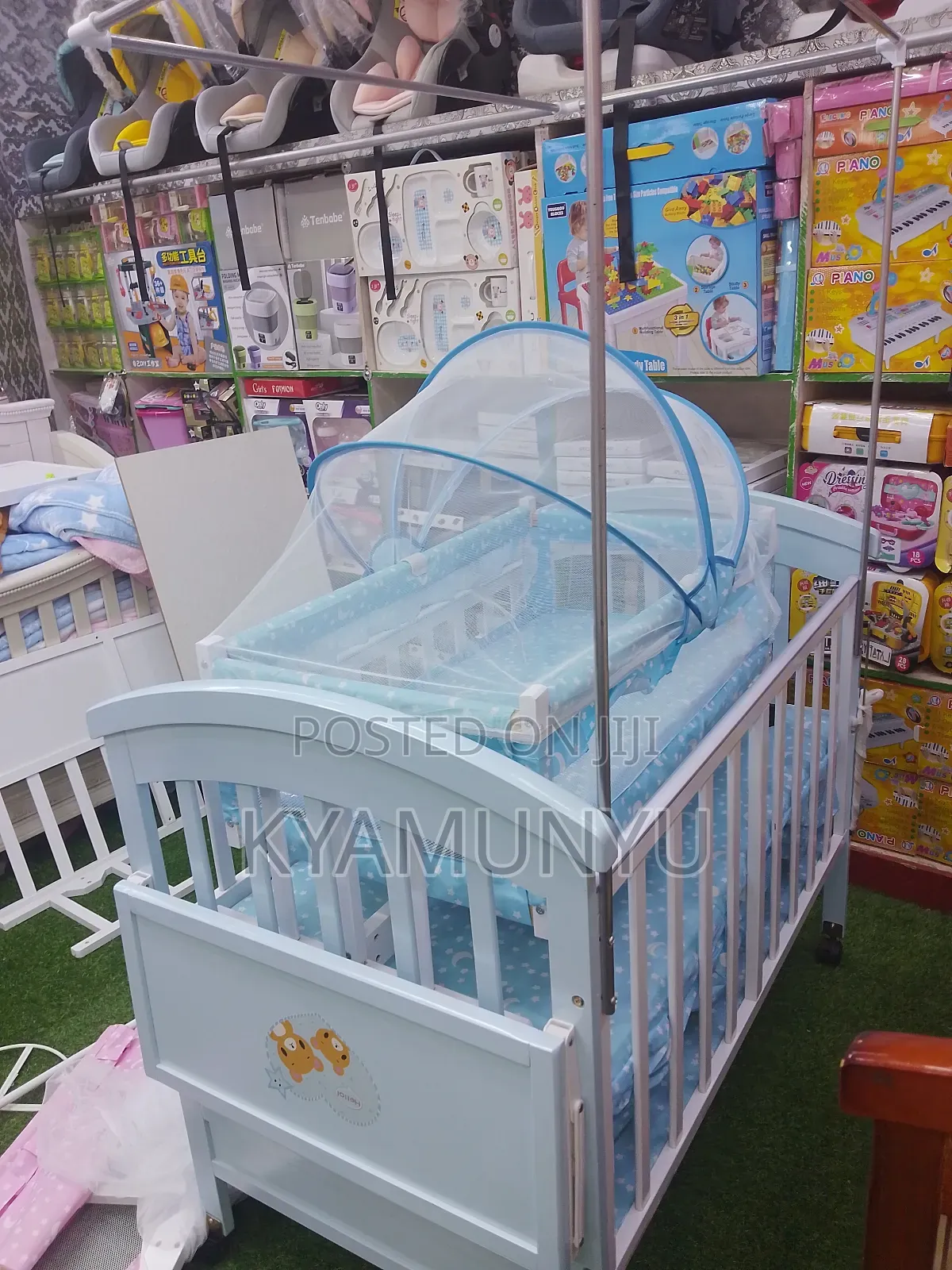 Baby Love Wooden Bed With Mosquito Net