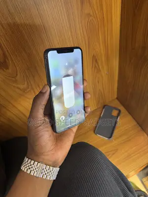 Photo - Apple iPhone 11 Pro Max 256 GB Black