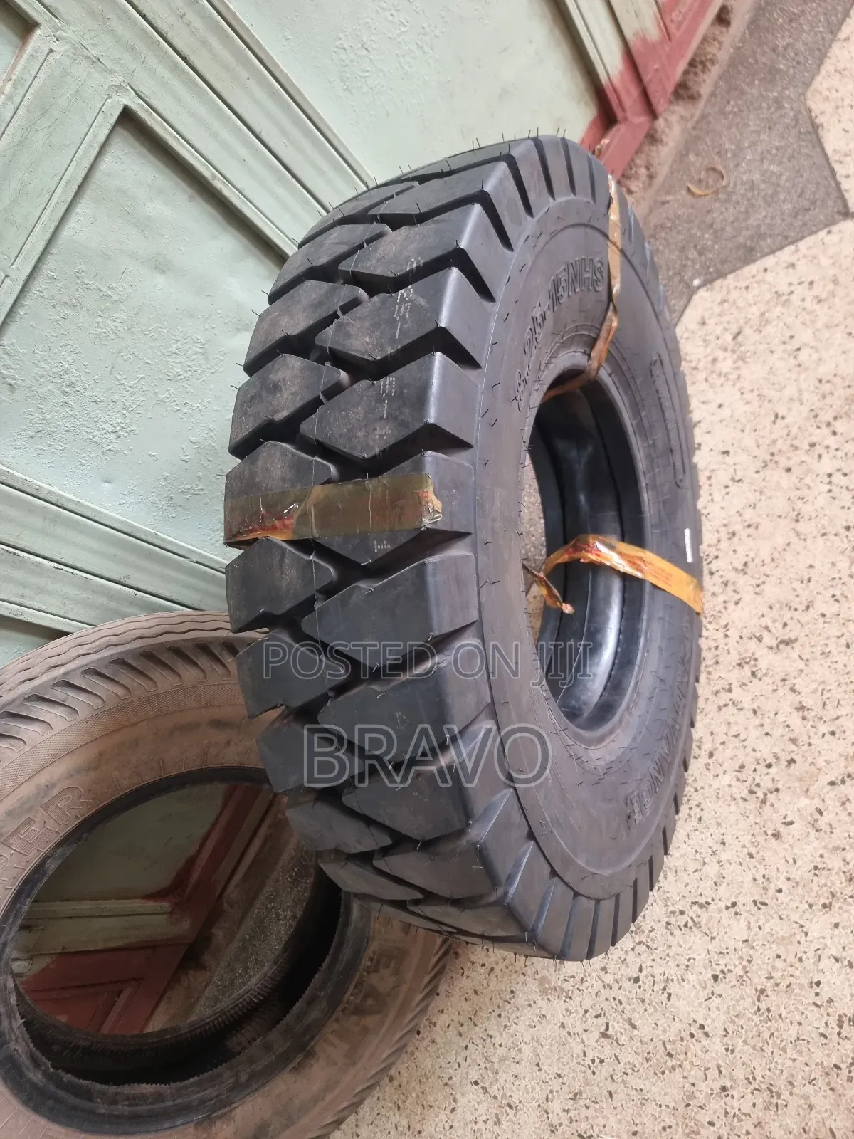 8.25 - 15 Advance Tube Tires for Forklift.