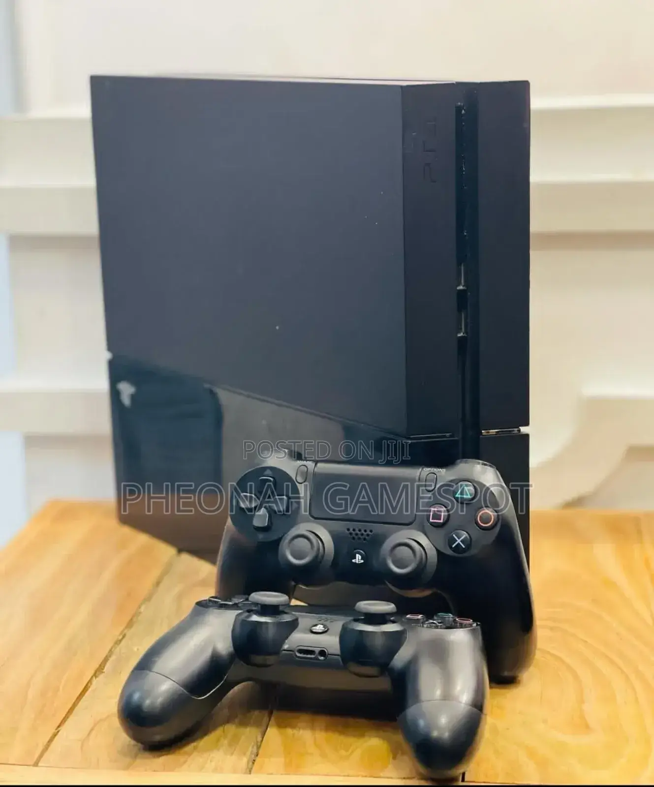 Ps4 Standard /Playstation 4 Standard 500gb Slightly Used