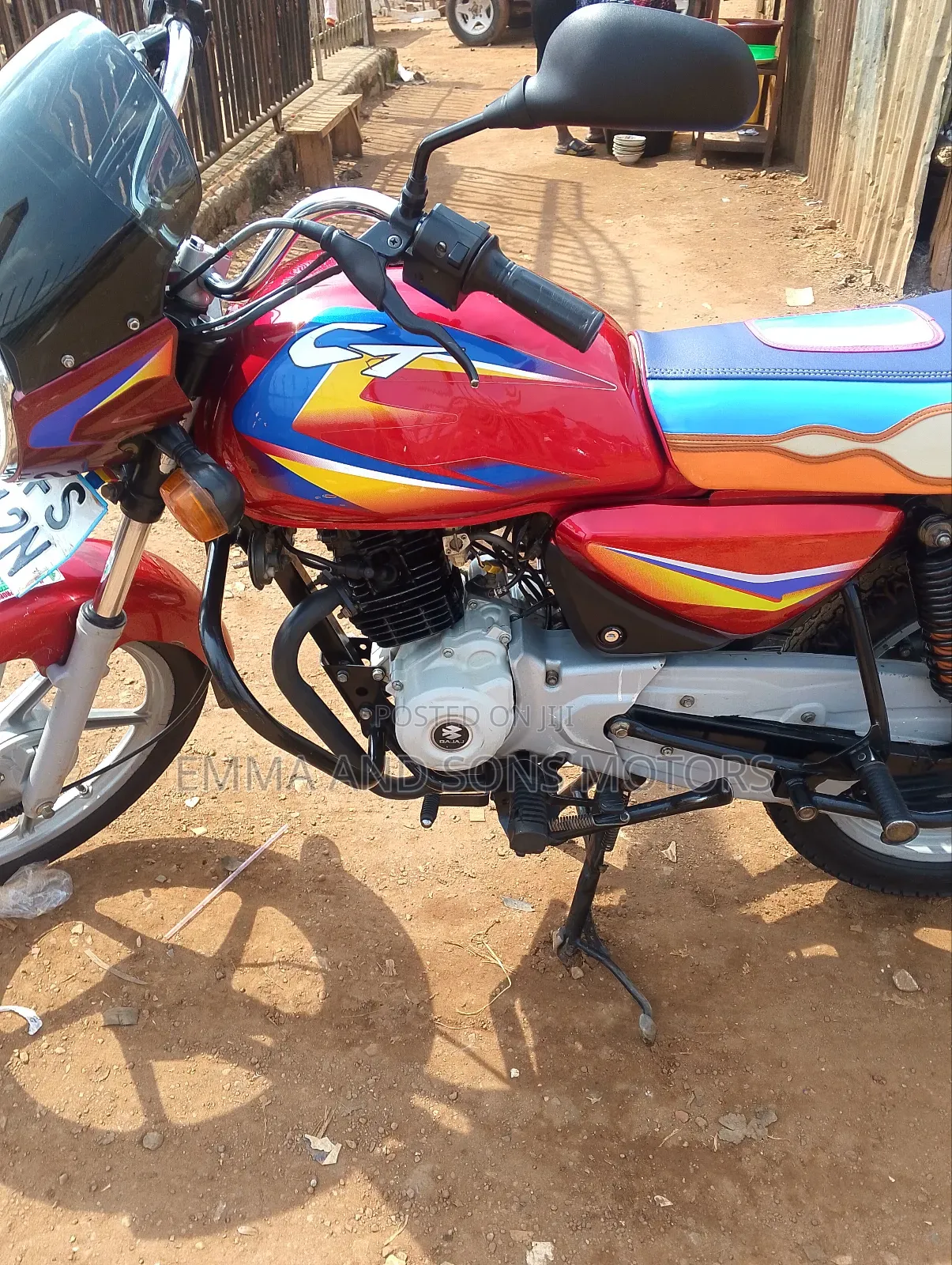 Bajaj Boxer 125 2023 Red