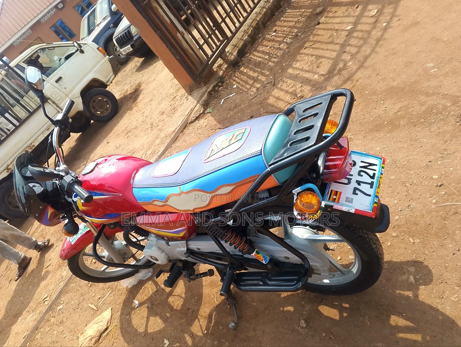 Bajaj Boxer 125 2023 Red