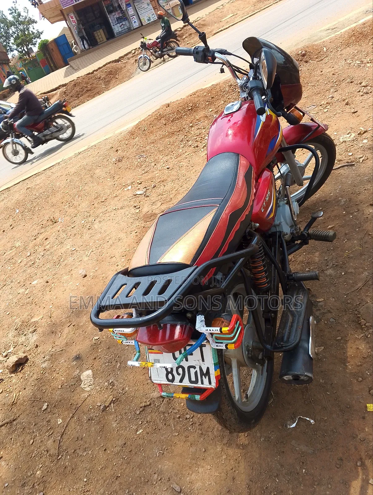 Bajaj Boxer 125 2023 Red