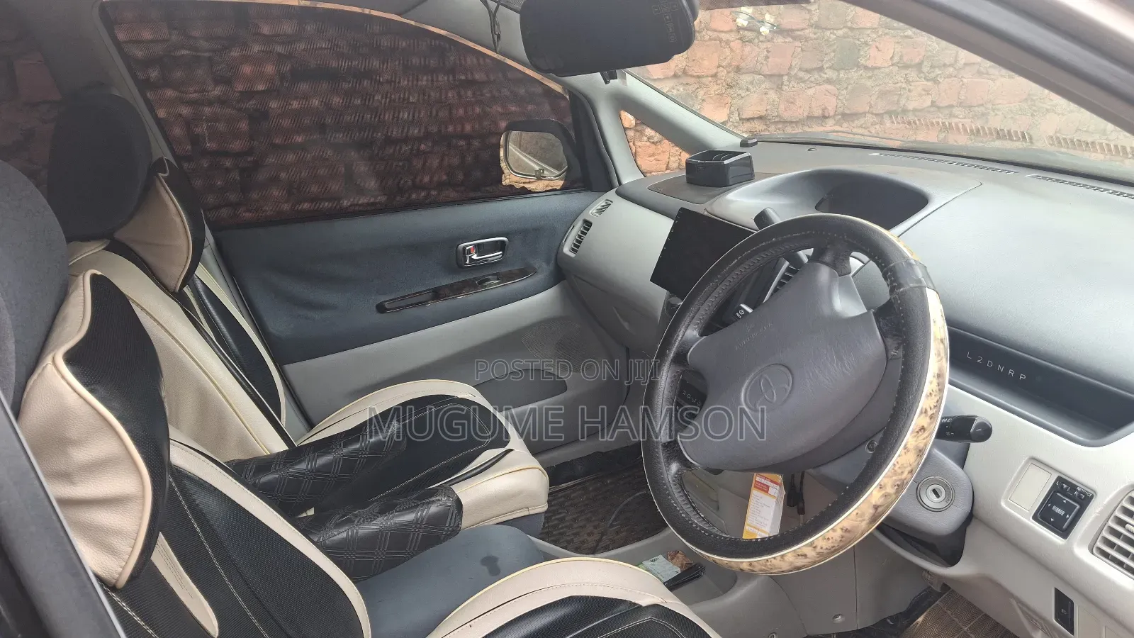 Toyota Nadia 2000 Silver
