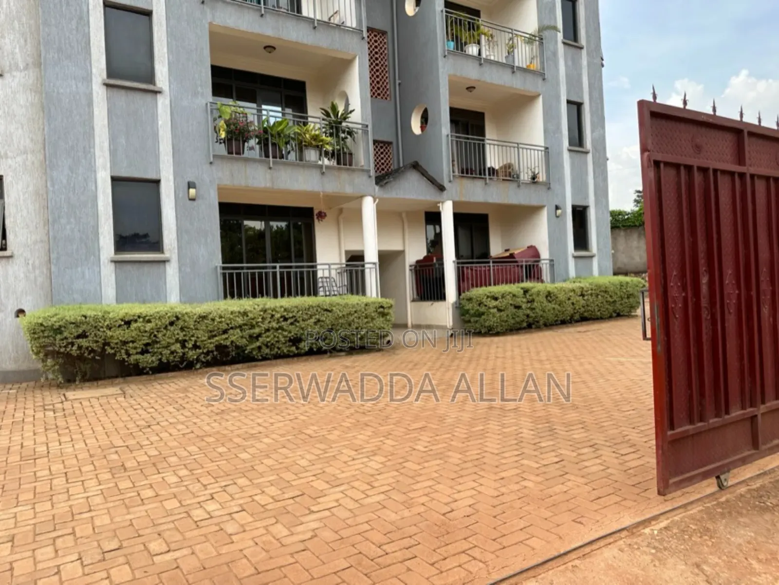Furnished 3bdrm Condo in Kawempe for sale
