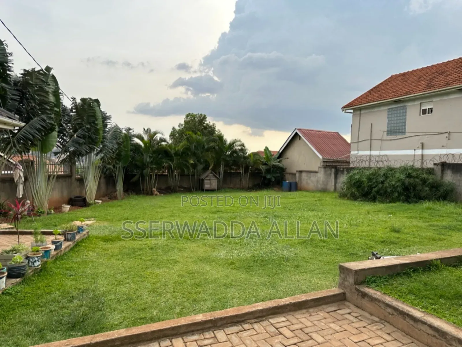 Furnished 3bdrm Condo in Kawempe for sale