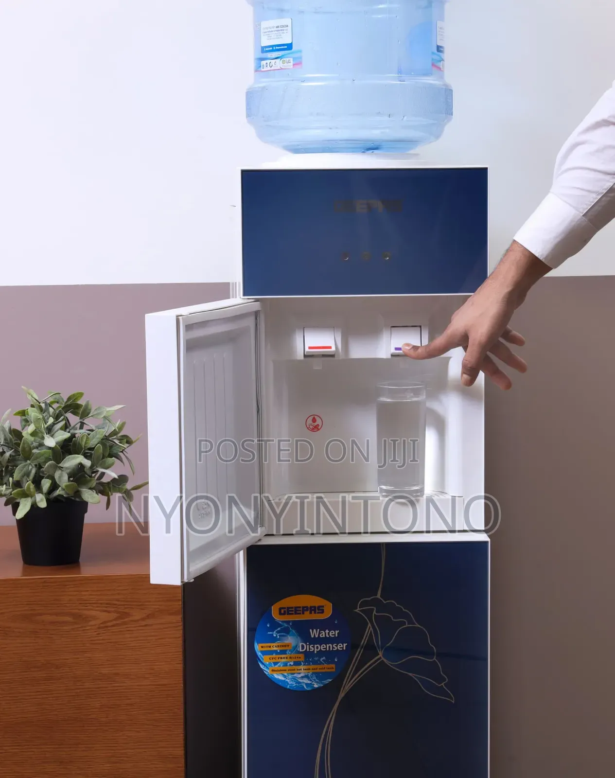 Geepas GWD-8343 High-Quality Water Dispenser